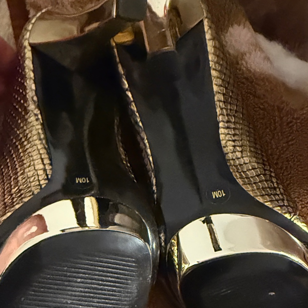 Gianni Bini Metallic Gold Snake Print Heels - Picture 3 of 3
